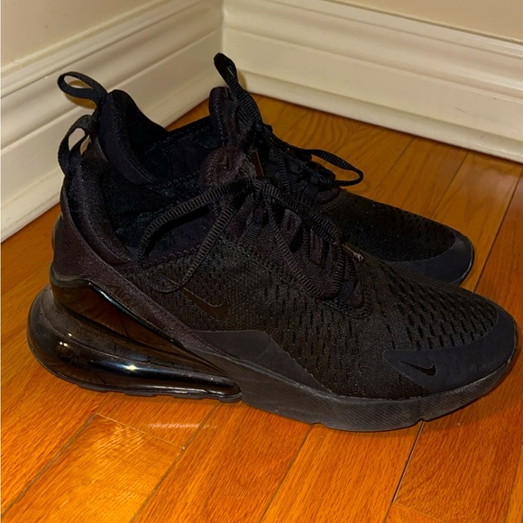 Nike Air Max 270 - Picture 2 of 3